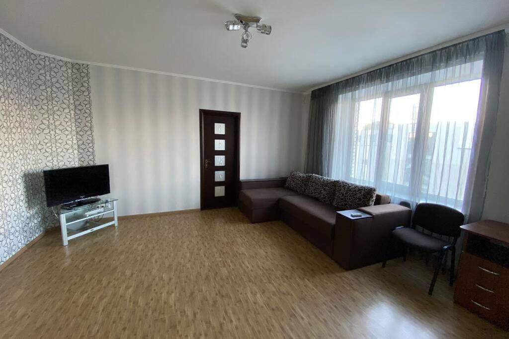 Podillia Modern Apartment فينيتسا المظهر الخارجي الصورة
